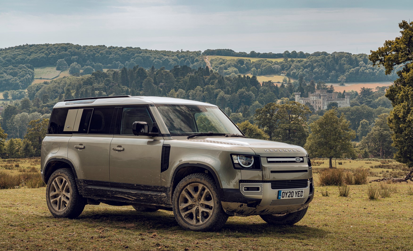 Land Rover Defender 2020 | novinka | nová auta ve výrobě | skladem | nákup online | skvělá cena | autoibuy